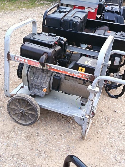 Generator de curent