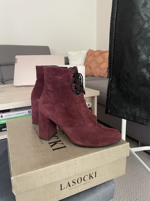 Боти естествен велур