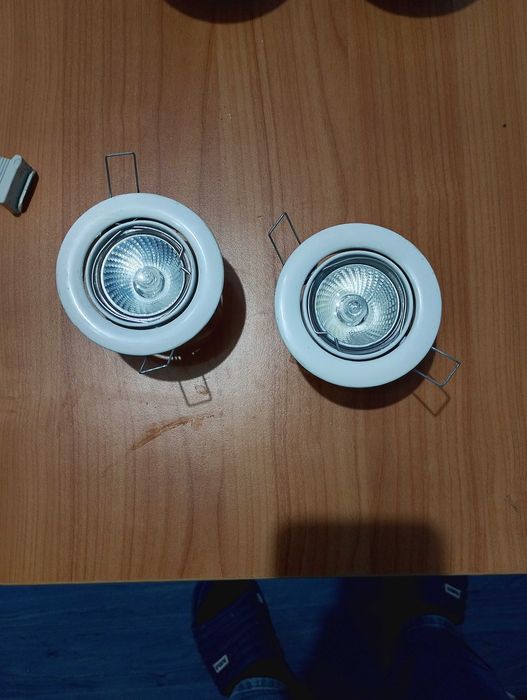 SPOTURI de iluminat ,folosite