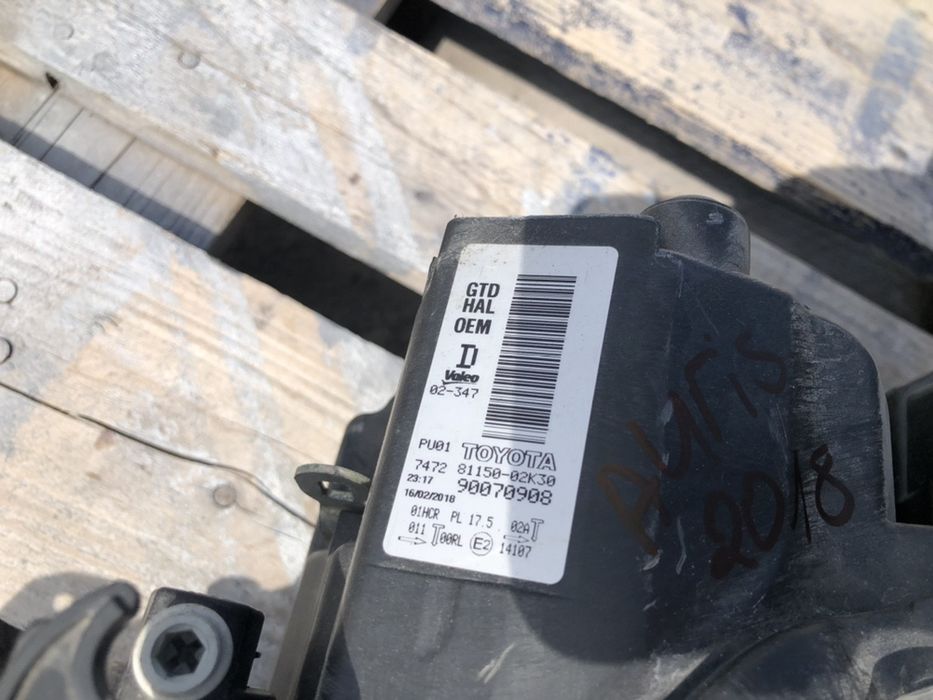 Фар за Toyota Auris 2018