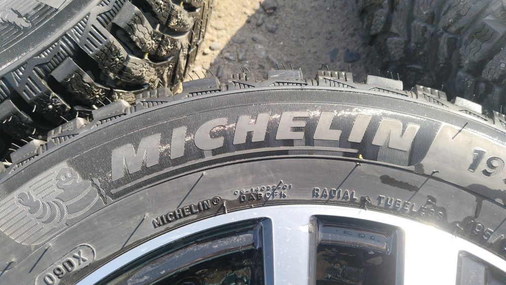 Продам зимние шины