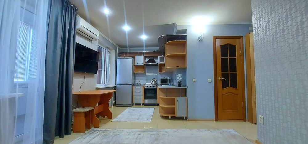 Сдаётся 1 ком квартира в центре