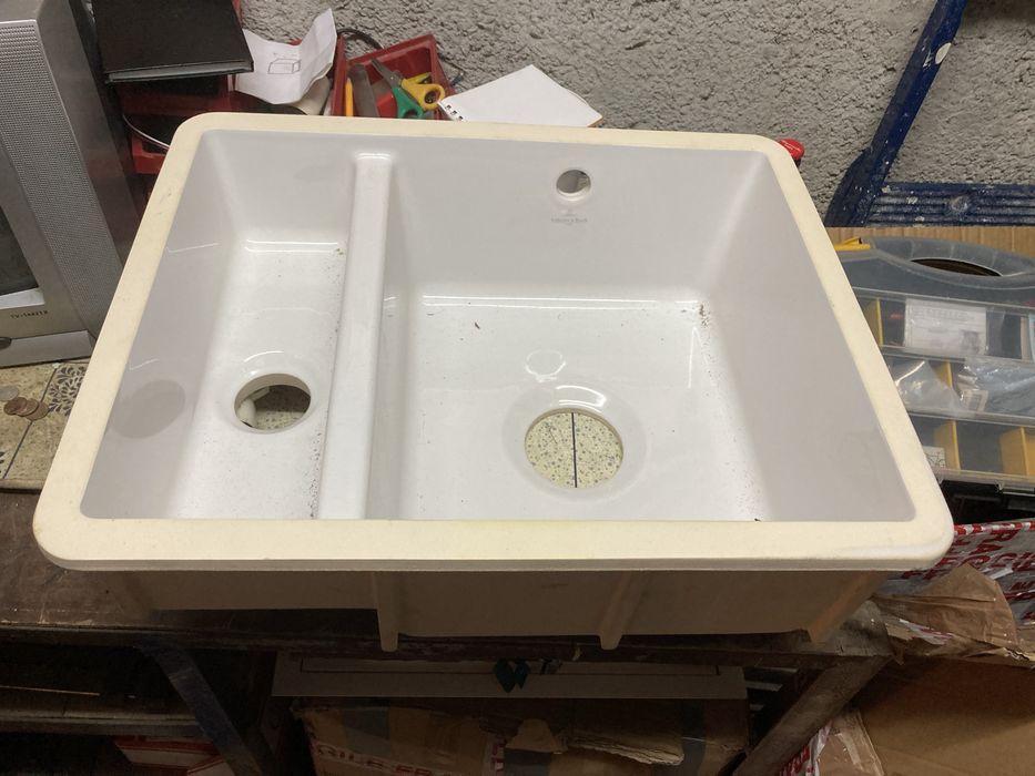 Кухненска Керамична мивка - луксозна Villeroy & Boch