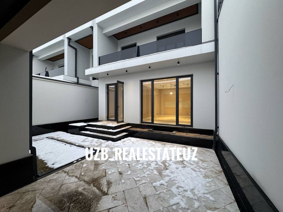 Ор-р: Телевышка, Ош Маркази Продается Новый Евро Дом 2,5.соток 330м2