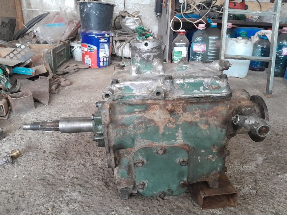 Dezmembrez Mercedes Vario 814