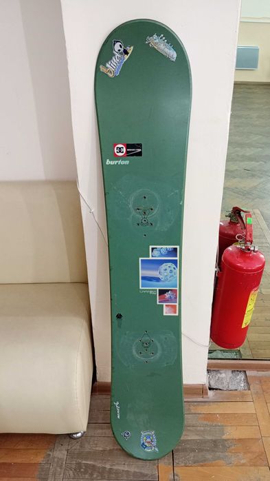 10 чифта ски и сноуборд обувки+дъска Burton