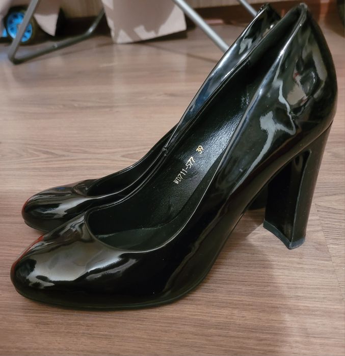 Продам туфли в хорошем состоянии