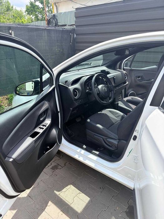 Toyota Yaris Hybrid - Limited edition - 1.5L - 100Cp - echiparea SOL