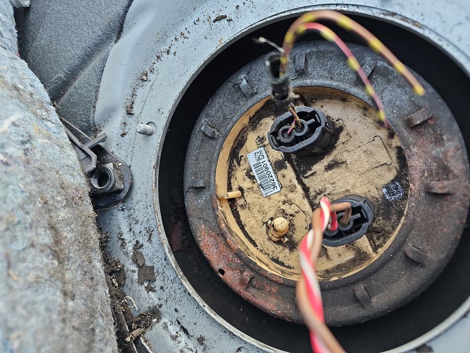 Pompa combustibil Bmw 1 cabriolet (E88) [Fabr 2008-2013] OEM 2.0 N47D2