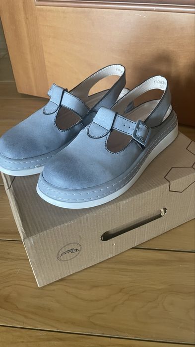 Обувь женская летняя