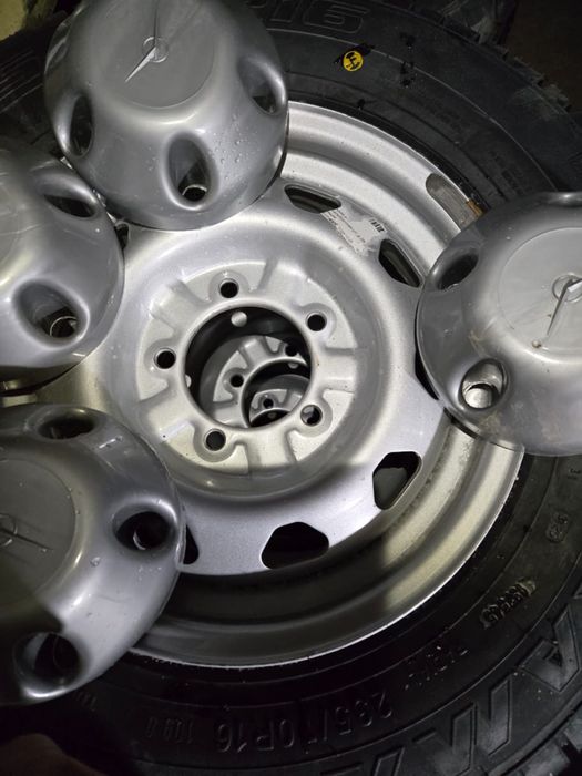 Шины диски на Уаз новый