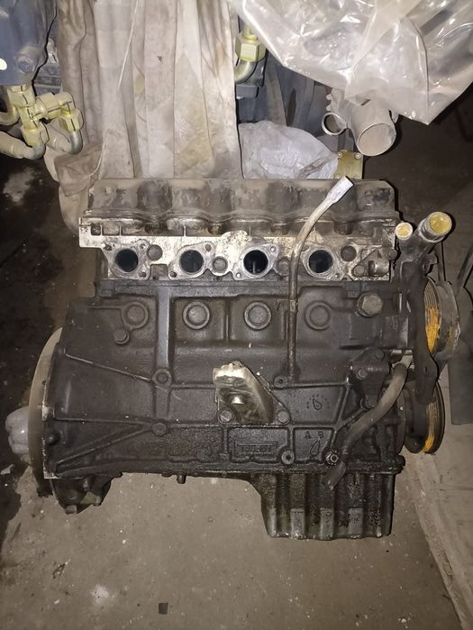 Двигатель 102 объем 2.3