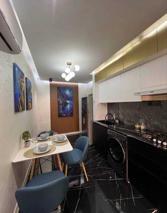 Сдаётся квартира в центре города, срочно. В люкс состоянии