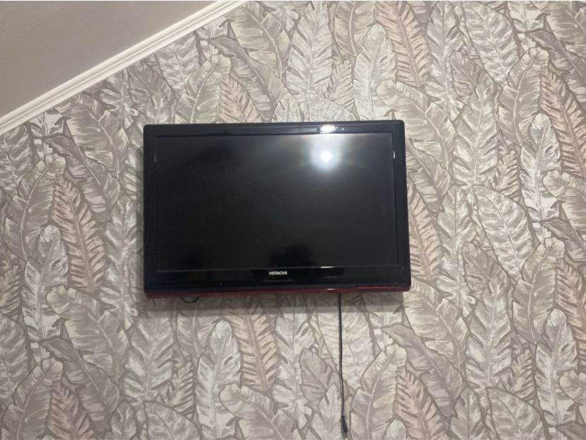 Продам телевизор в отличном состоянии!