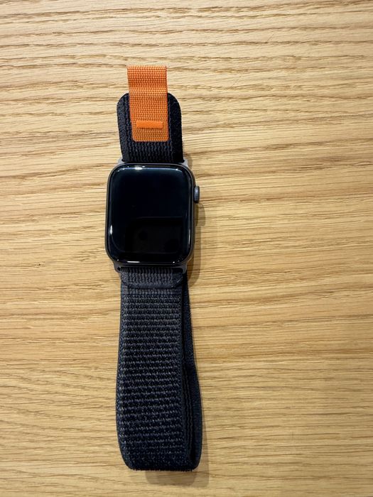 Apple Watch Series 5, 44mm - 4 bratari