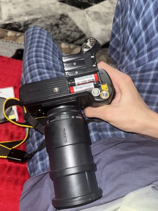 Aparat Foto Nikon F-401x foarte putin utilizat + geanta