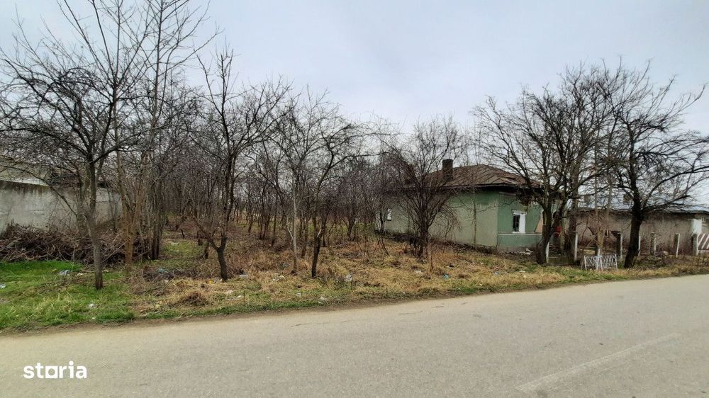 Comision 0 - Vanzare teren in sat Poroinica, com. Matasaru, jud. Dambo