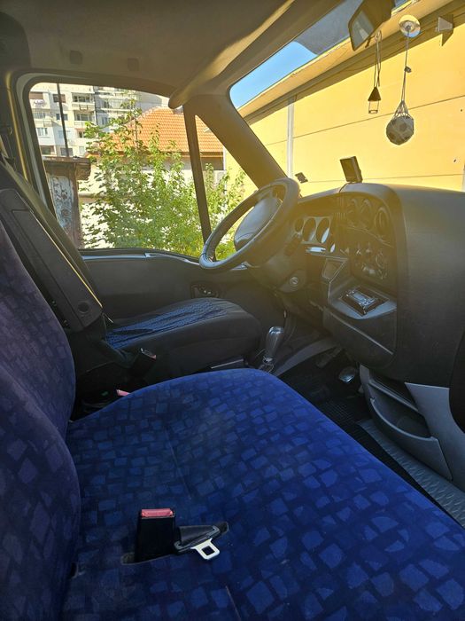 Тристранен самосвал Iveco 35S10