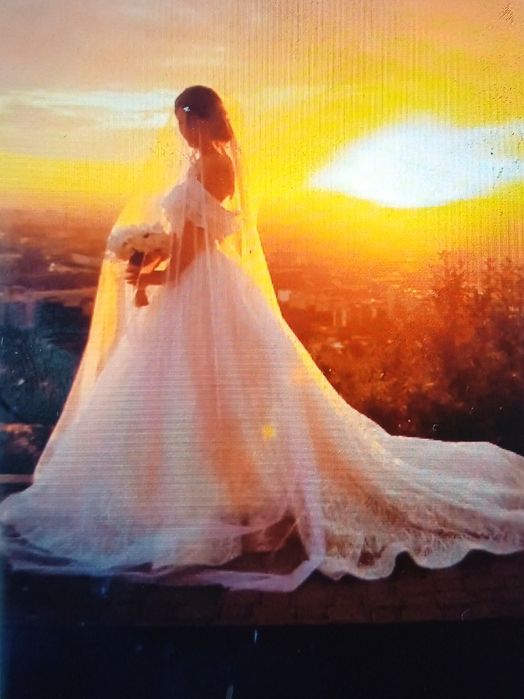 Продам свадебные платья!