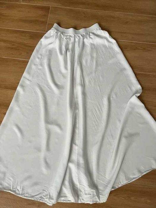Fusta, jupa alba 32 talie, 1 m lungime