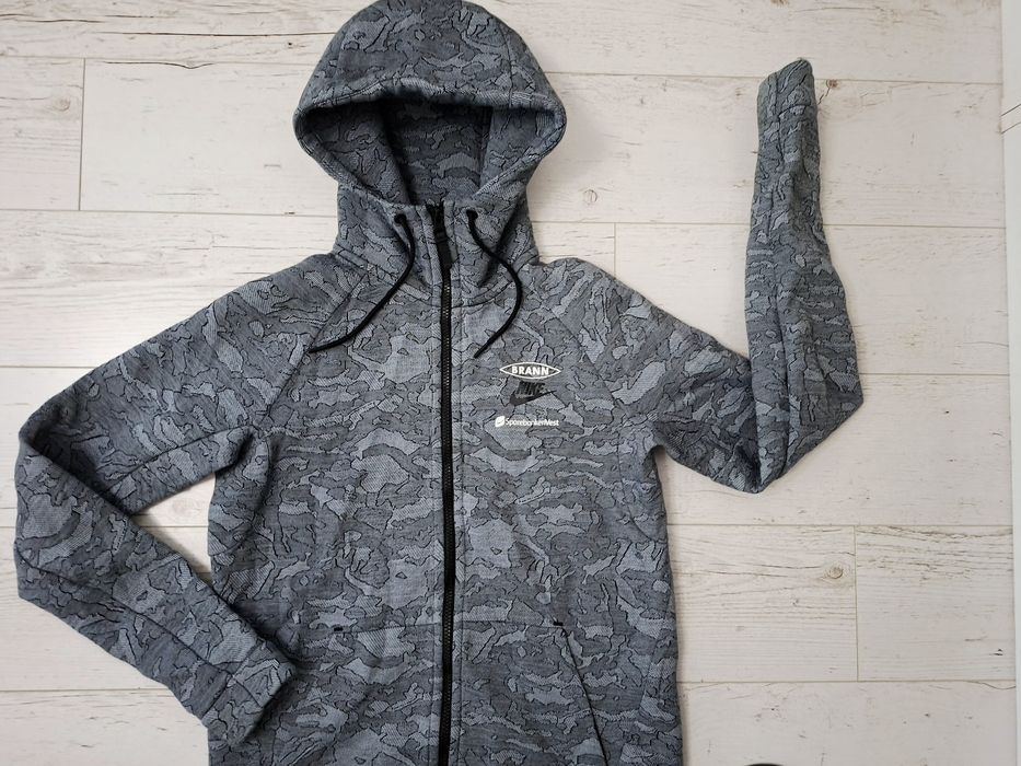 Nike Tech-Ориг. Горнище Ново!!!