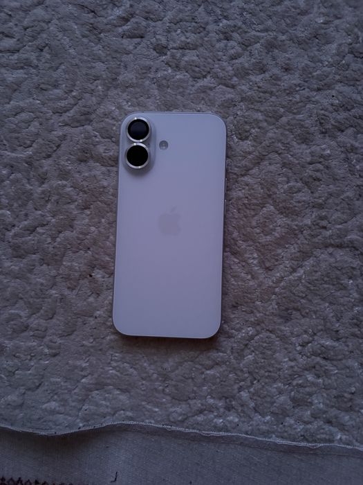 Iphone 16 ақ түсі қара түсі