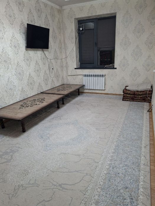 NAVOIY shahrida navoiy kuchasida 2 xona uymiz sotiladi arzon narxda