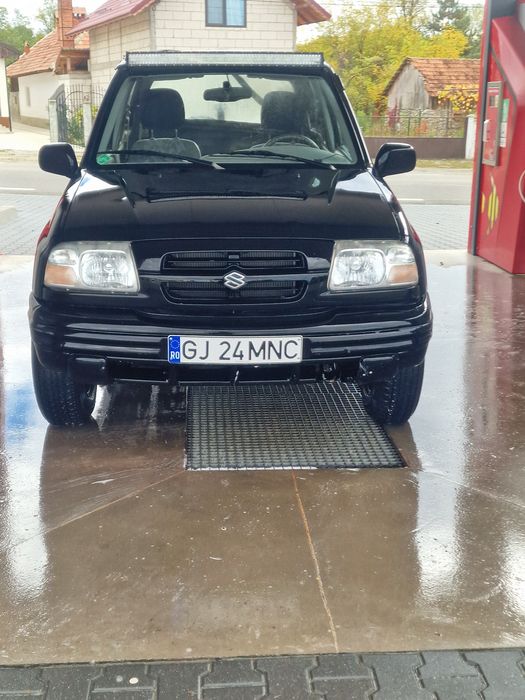 Vand suzuki grand vitara 1.6 16v  in perfecta stare de funcționare  acte valabile