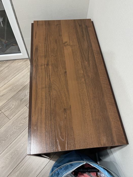 Продам стол книжка