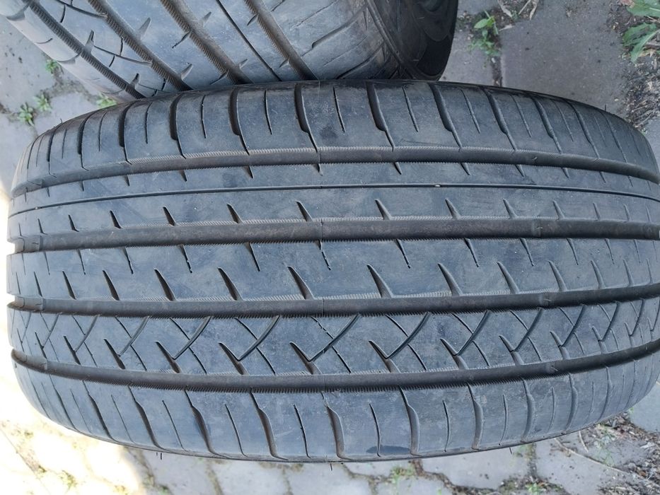 2 шины Sonix 255 45 R18. Пробег один сезон.