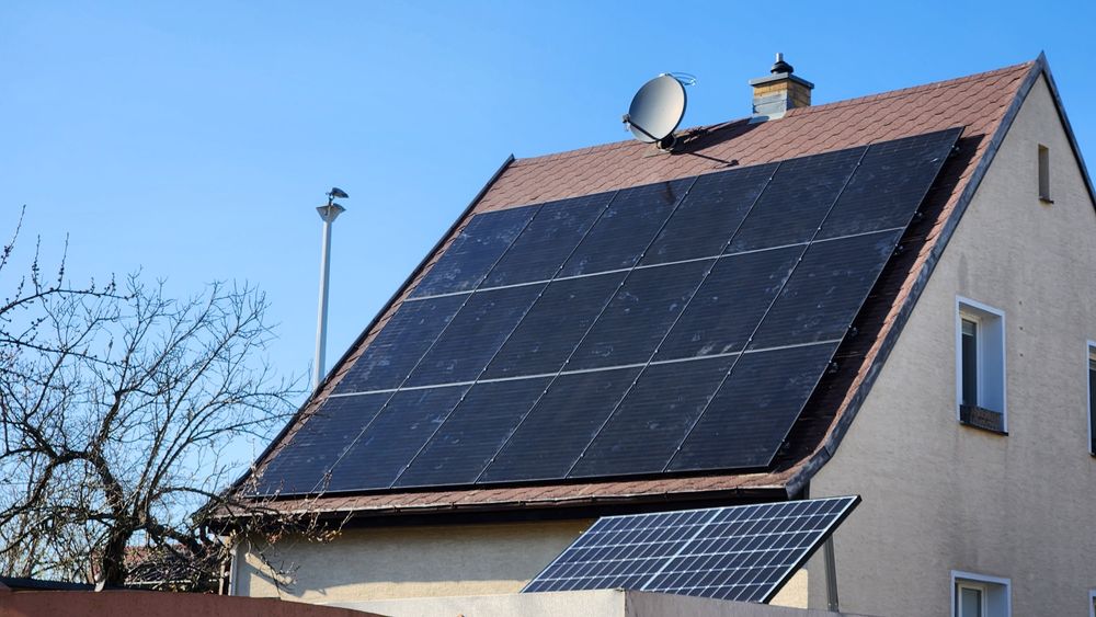 Caut partener sau angajare ca freelancer in domeniul instalarii panourilor solare