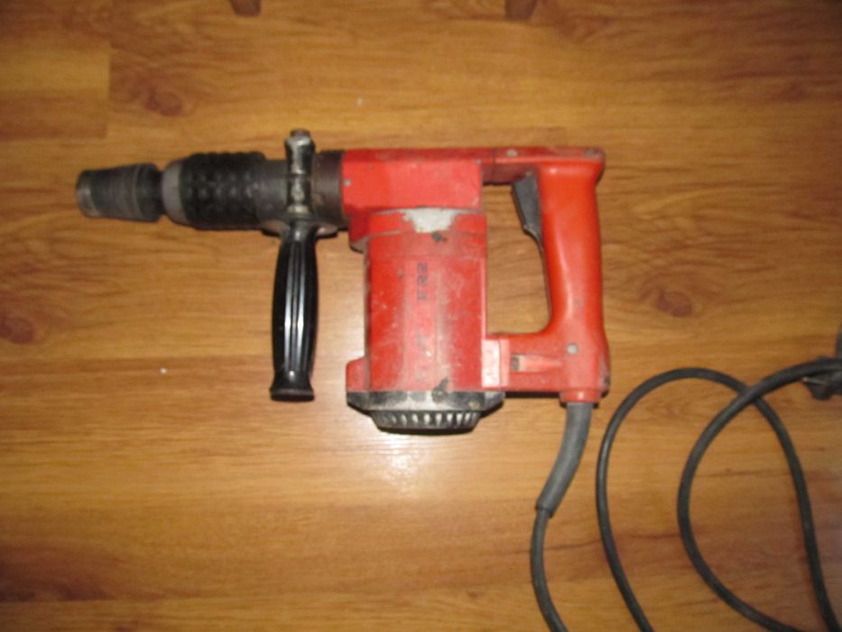 Перфоратор HILTI TE 22 - Внос Германия с куфар