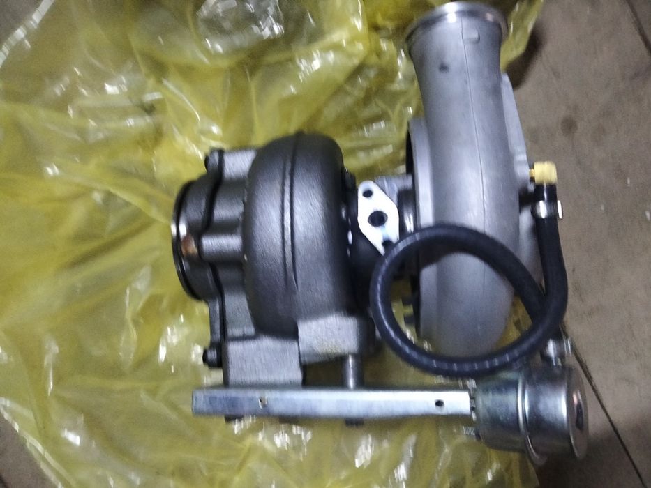 Турбокомпрессор двигателя погрузчика JCB-456