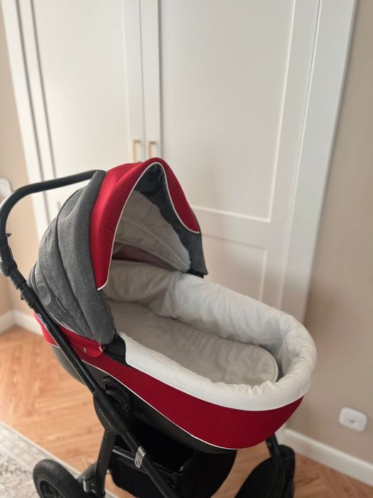 Продам коляску.