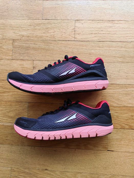 Altra Provision W