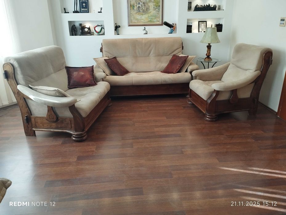 Диван и фотьойл от масив