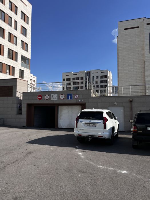 Паркинг посуточно и помесячно