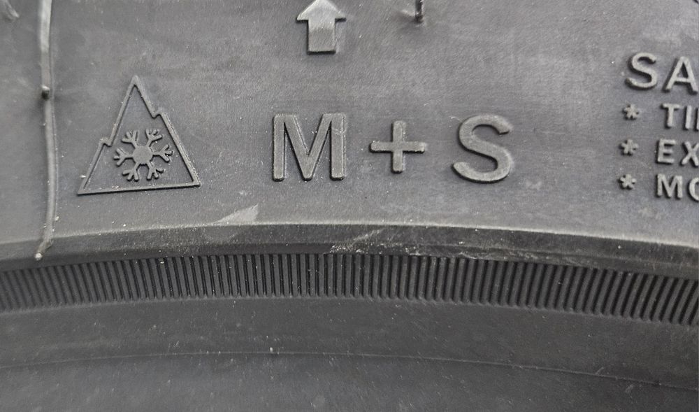 265/40 R21,105Wxl, UNIGRIP, Anvelope All Season M+S