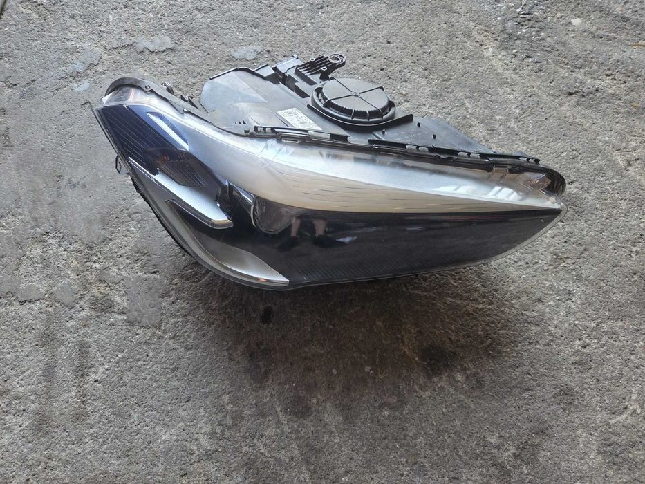 Far faruri stanga dreapta halogen original BMW X1 F48 cod 7346536 7346535