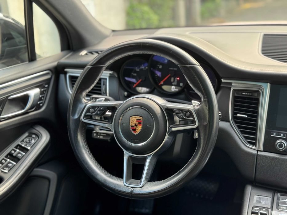 Porsche Macan || 2.0 PDK 252cp || 2018 || 121.000 KM Reali verificabili