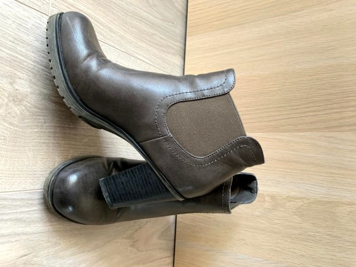 Botine Ghete dama cu toc Gri inchis Marime 37 Noi Deichmann