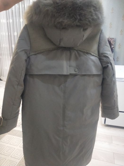 Пуховик зимнии 44разм.