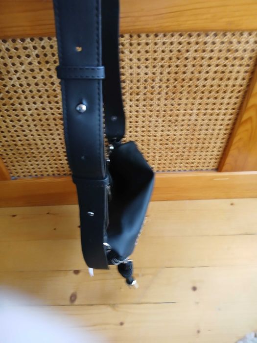 Дамска чанта за кръст и за рамо