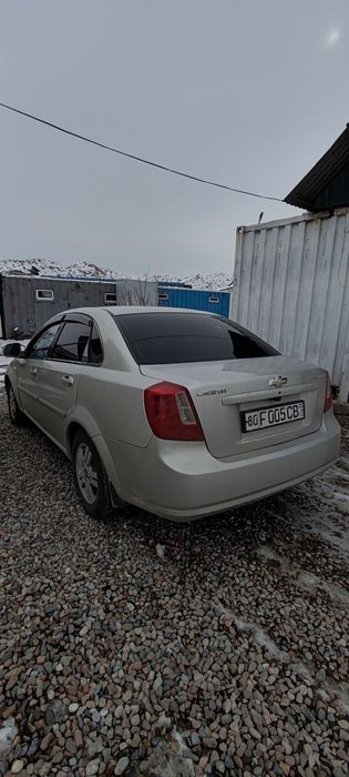 Lasetti gentra qilingan