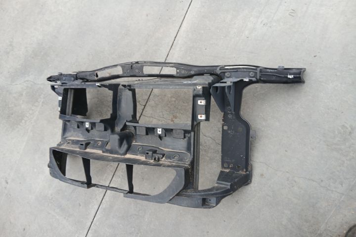 Trager / Calandru 7173564 5164-7173564 7173564 5164-7173564 BMW Seria