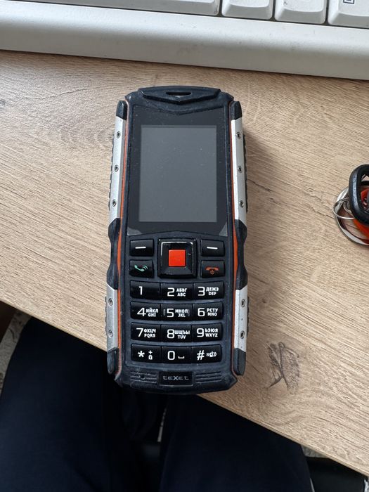Продам бронированный телефон texet