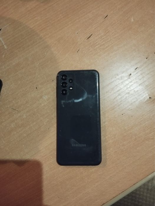 Продам Самсунг А13 в хорошем состоянии
