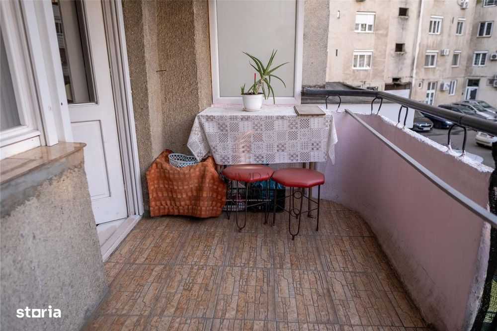 Apartament 4 camere decomandat pta. Decebal