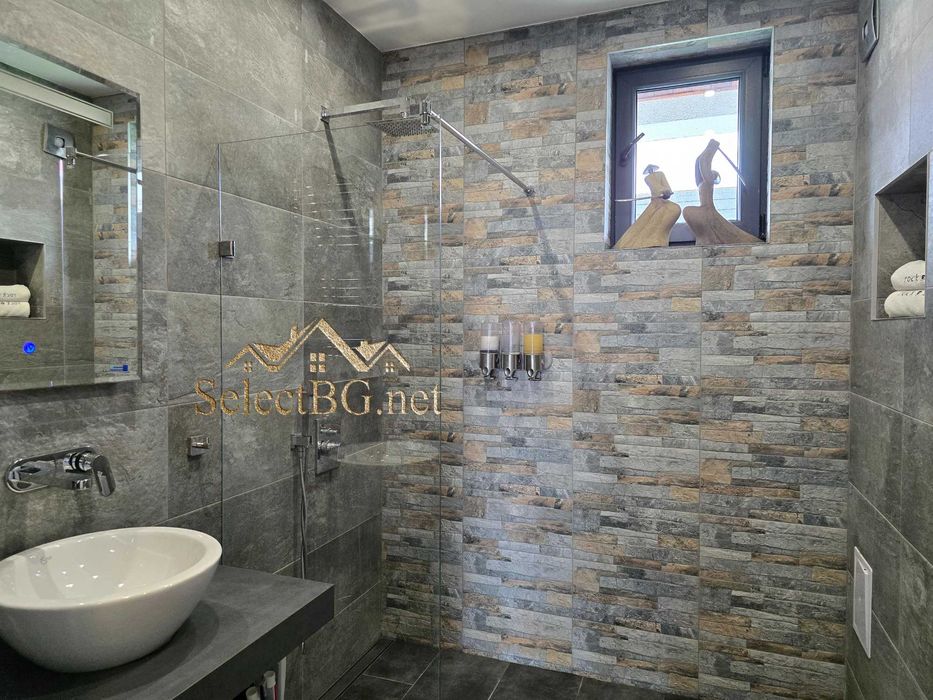 Продава се Къща в с. Лъка, Област Бургас - 150 кв.м за 3000 €/кв.м - Снимка #8