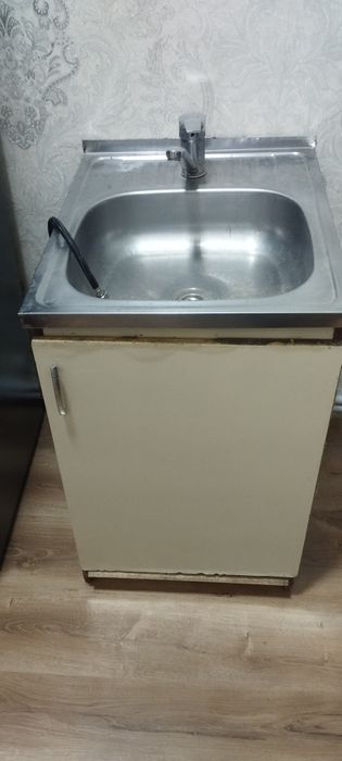 Продам мойку для кухни